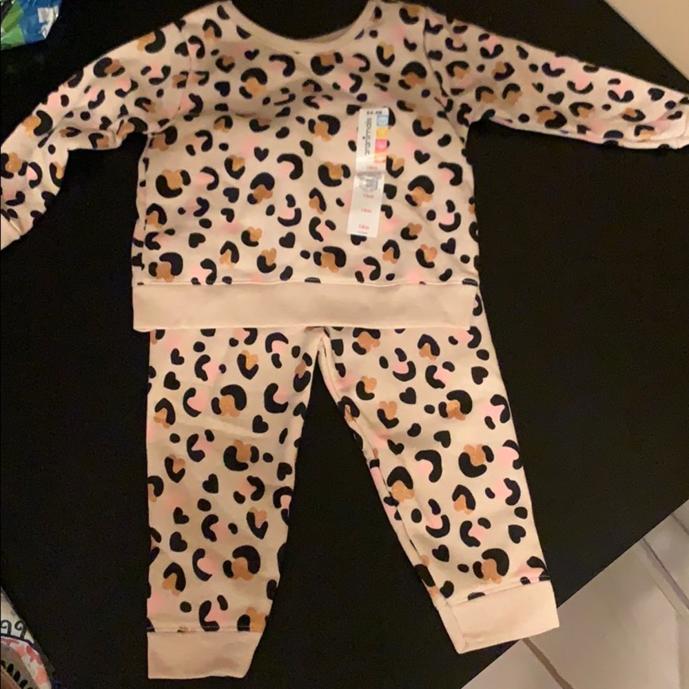 Animal Print Fleece outfit